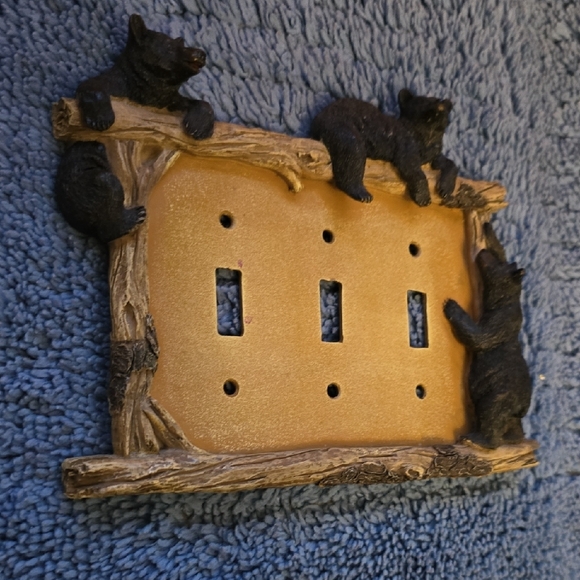 Bear-Themed Light Switch Cover Set - Black and Brown - Picture 5 of 15